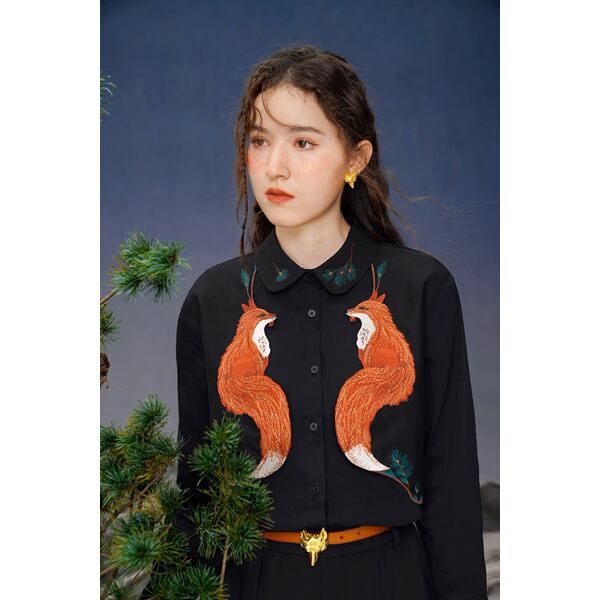 フェイクツーピースフォックス刺繍ブラウス C0105