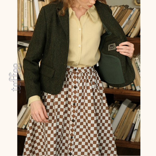 【2color】レースディテール丸襟ブラウス　《Z00747》