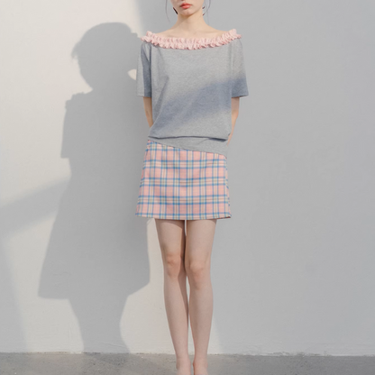 【2color】フリル襟のオフショルダートップ《Z01072》