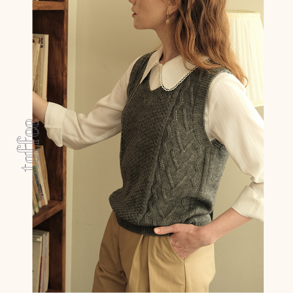 【2color】レースディテール丸襟ブラウス　《Z00747》