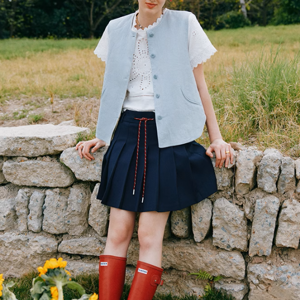 カットワークレースボックス型クロップドTシャツ《Z01002》