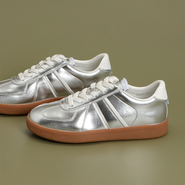 カジュアルシルバースニーカー X-254