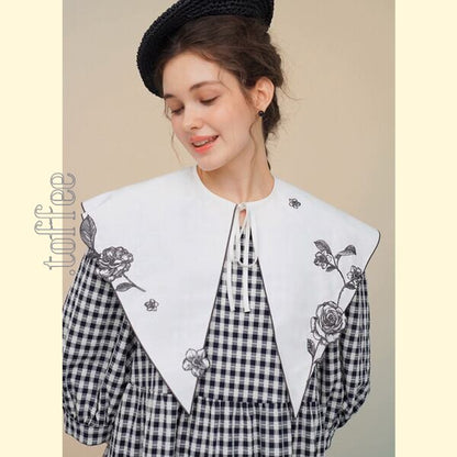 フレンチシックとモードの融合：ギンガムチェックのティアードワンピース 《C0211》