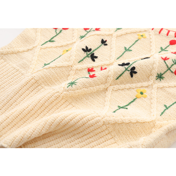 小花刺繍入りショートニットトップ Z00218