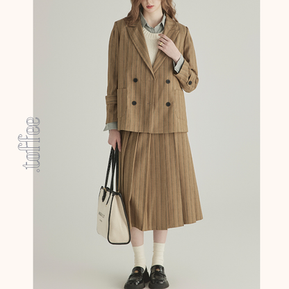 ストライプ柄ダブルブレストテーラードジャケット＆ハイウエストプリーツスカートセットアップ　《Z00777》