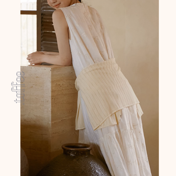 レース＆アイレット刺繍ロングティアードワンピース《Z00888》