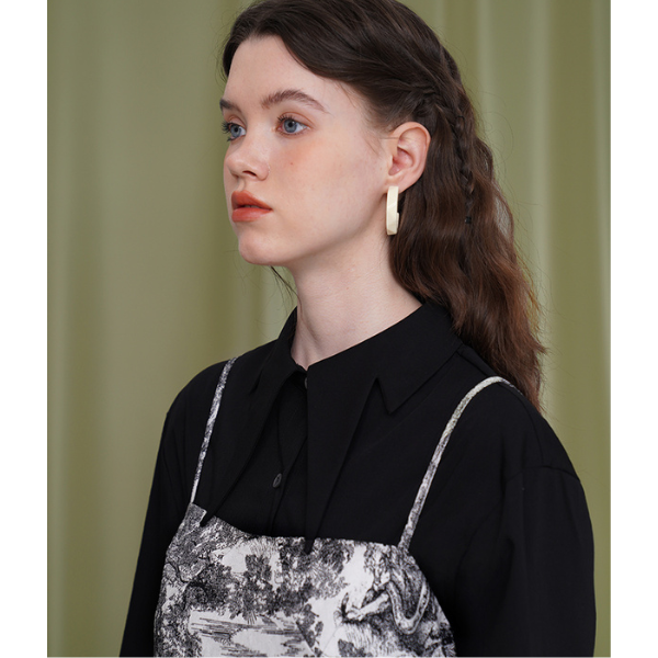 【4color】デザインラペルディープスリーブカットブラウス X-197