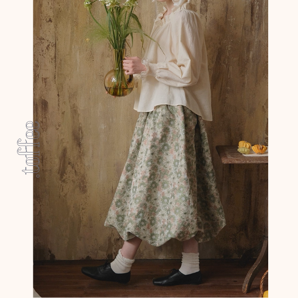 レトロフラワープリントのボリュームスカート《Z01112》