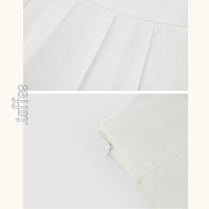 フリルネックとリボンのホワイトブラウス《Z01092》