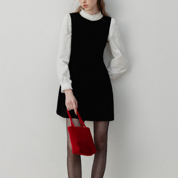 パール＆レースネックシャーリングロングスリーブシャツ　《Z00721》