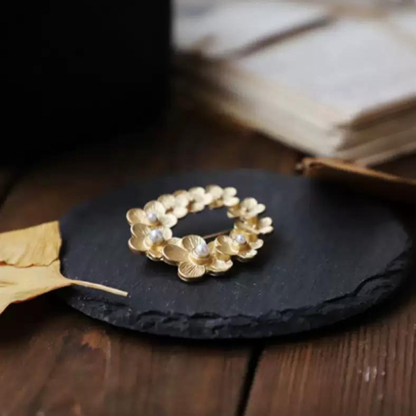 サークルフラワーレトロブローチ AU-441