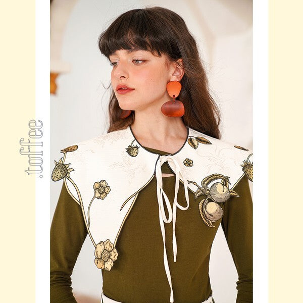 【2color】果物モチーフの植物画刺繍：ロマンティックフェアリーケープ　C0168