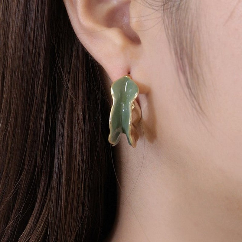 ミルキーカラー×メタルピアス