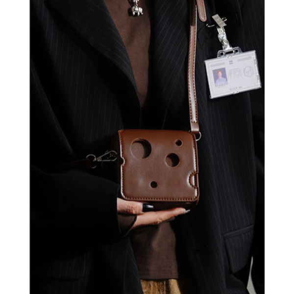 【３color】チーズシルエットスクエアショルダーバッグ AU-370