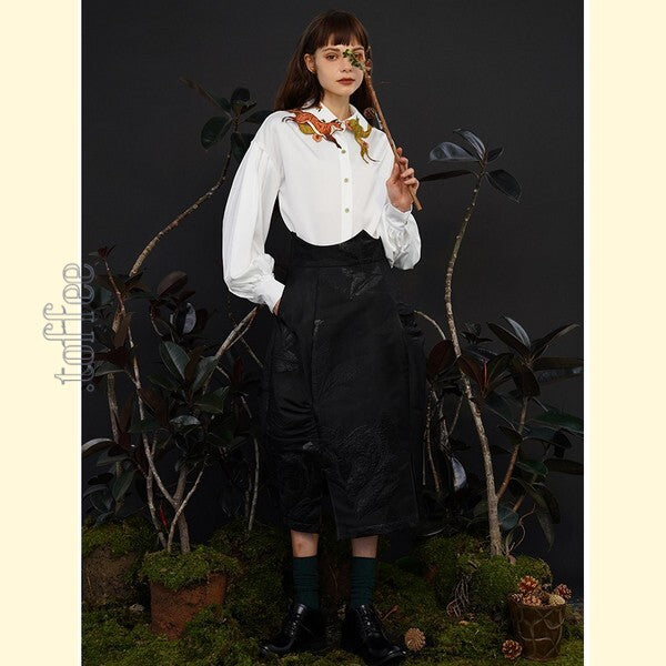 「小狐物語」 オリエンタルテイストが香る：キツネ刺繍ドリーミーブラウス C0183