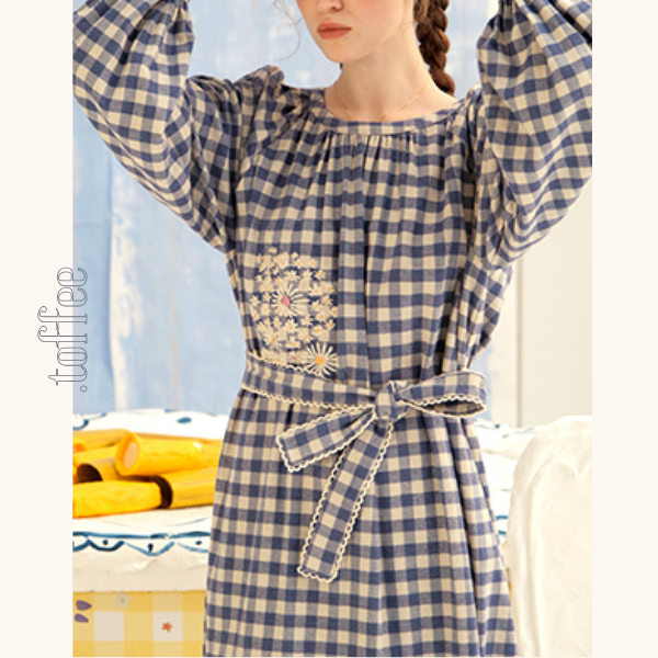 ギンガムチェックウエストリボンロングワンピース　《Z00757》