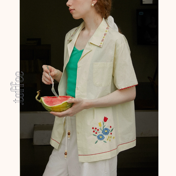 花柄刺繍コットンシャツ《Z00958》