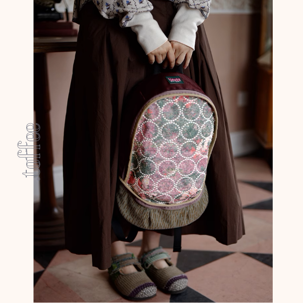 花柄幾何学模様パイピングバックパック《Z00956》