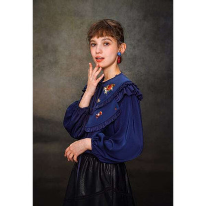 くるみ割り人形刺繍フリル衿ブラウス C0113