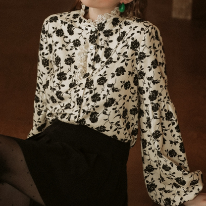 スタンドカラーブラックローズレースブラウス X-470