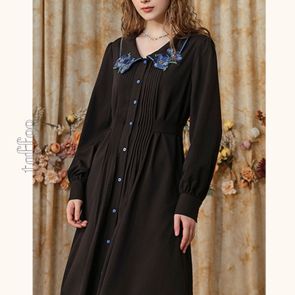 フラワー刺繍レースヘムブラックワンピース　《Z00680》