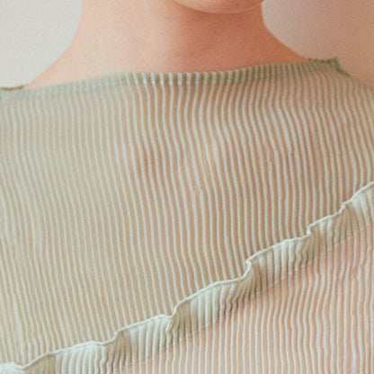 フリル付きミントグリーンシースルートップ Z00264