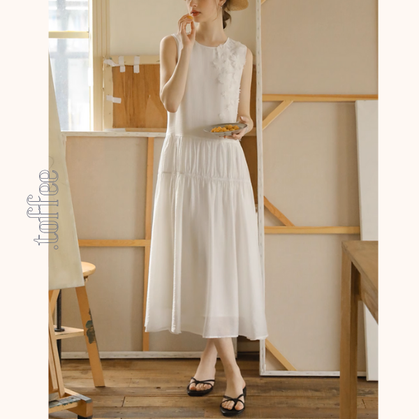 フラワー立体装飾ノースリーブティアードワンピース《Z00887》