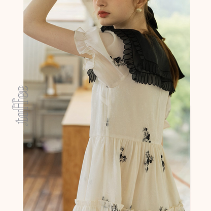 黒襟レトロフラワーの物語ワンピース《Z01088》