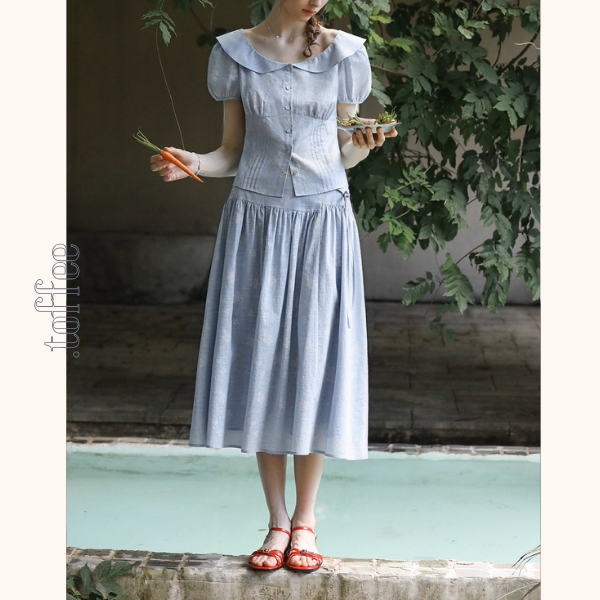 丸襟とパフスリーブのブルーワンピース《Z01090》