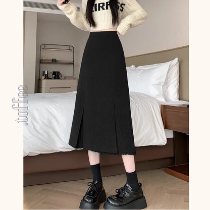 プリーツ重ねのミモレ丈ペンシルスカート《Z01338》