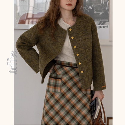 【3color】金のボタンが奏でるアートショートコート《Z01175》