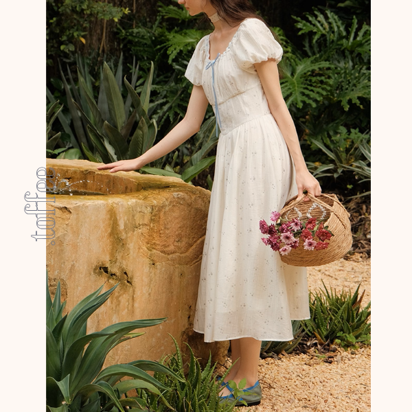 星のささやきシアーワンピース《Z01052》