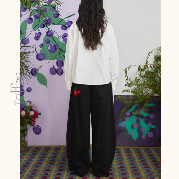 チェリー刺繍重ね着風テーパードパンツ　《Z00699》