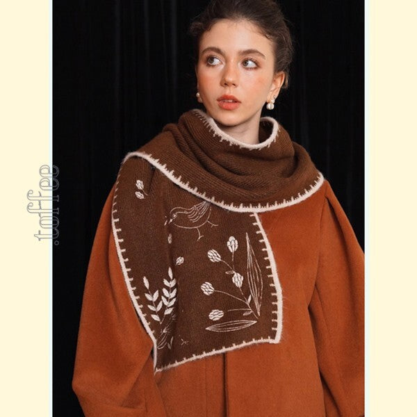 自然と夢が織りなす芸術的アクセサリー：鳥と植物刺繍のショール 《C0192》