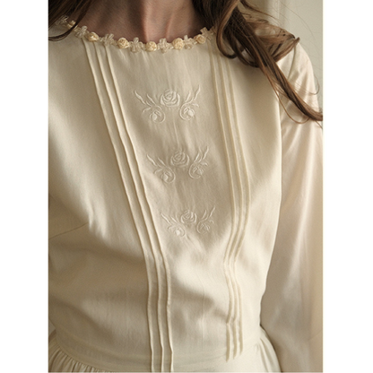 【2color】北欧風フラワー刺繍入りミモレ丈ワンピース  Z00010