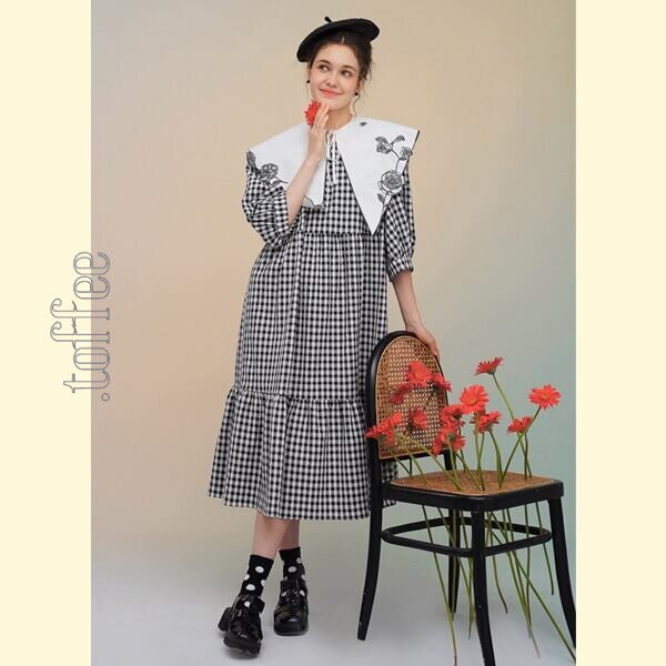 フレンチシックとモードの融合：ギンガムチェックのティアードワンピース 《C0211》