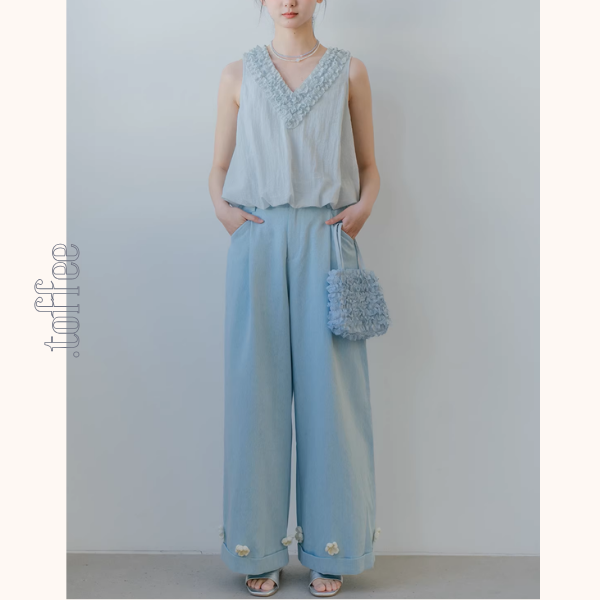 花咲く裾刺繍のブルーワイドパンツ《Z01071》