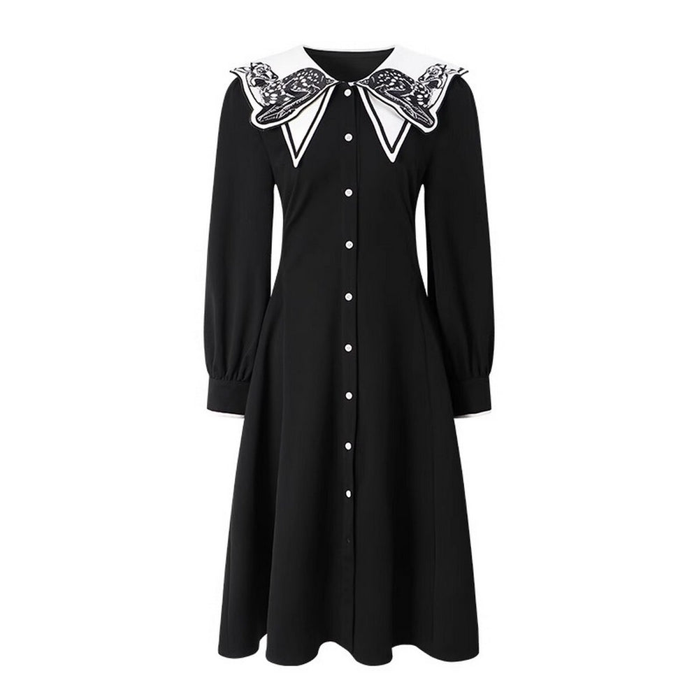 月明かりのバンビが佇む：オリエンタルと幻想が交差するプレッピーワンピース C0186