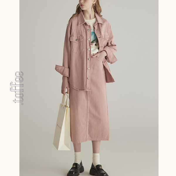 ピンクデニムジャケット＆ミモレ丈ストレートスカートセットアップ　《Z00776》