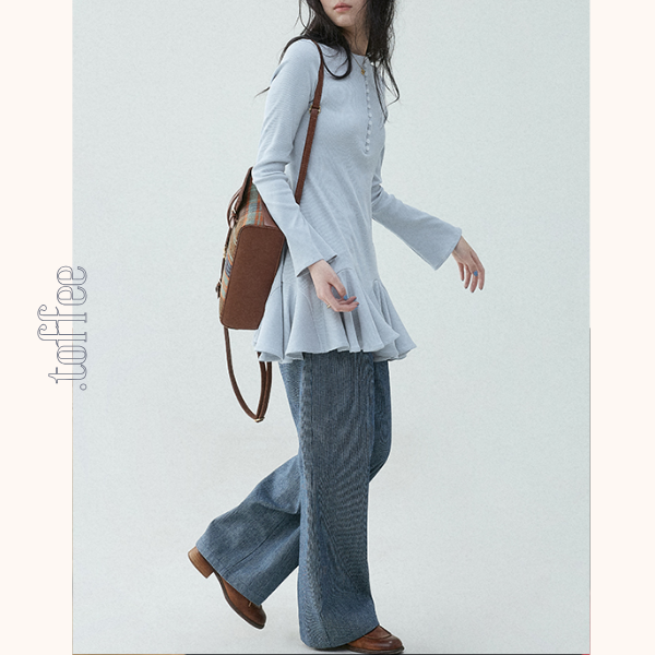 ボタンディテールペプラムトップ《Z00837》