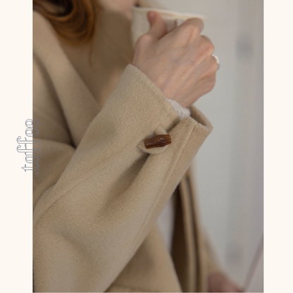 【2color】やさしい風にほどけるタイ付きショートコート《Z01174》