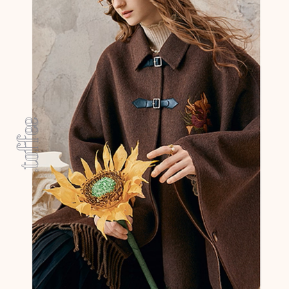 ひまわり刺繍のアートケープコート《Z01128》