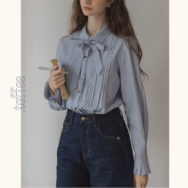 【2color】凛とした冬の朝をまとうボウタイブラウス《Z01173》