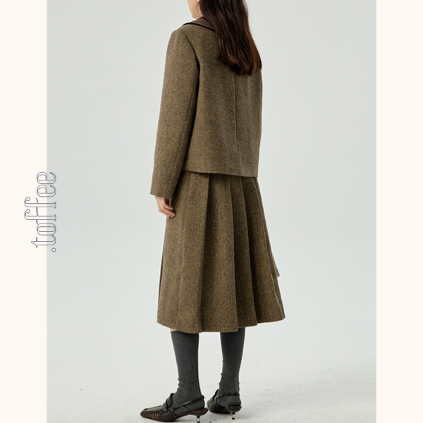 ヘリボーン柄ショートジャケット＆プリーツミディスカートのセットアップ　Z00481