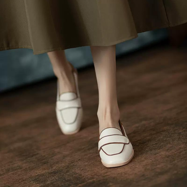 【２color】スクエアトゥコントラストシューズ　AU-286