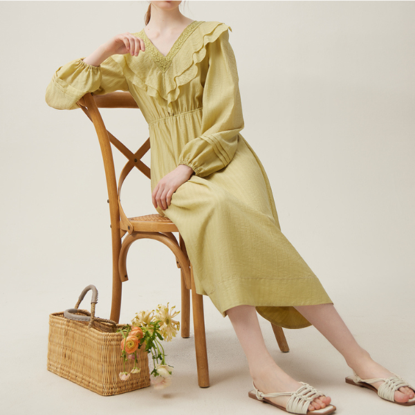 【２COLOR】フロントフリルVネックワンピース Z00093