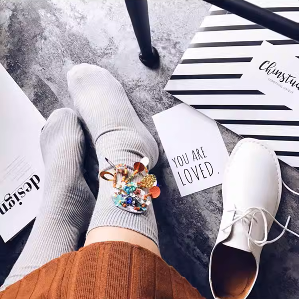 フラワービーズ装飾クルーソックス4点セット　《Z00774》