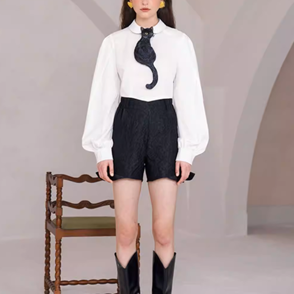 黒猫シルエットが遊ぶニッチなネクタイ《Z01220》