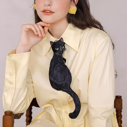 黒猫シルエットが遊ぶニッチなネクタイ《Z01220》