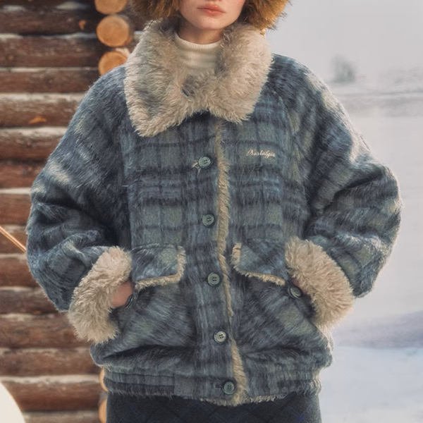 ブルーチェック×ふわ襟のショートボアコート《Z01222》